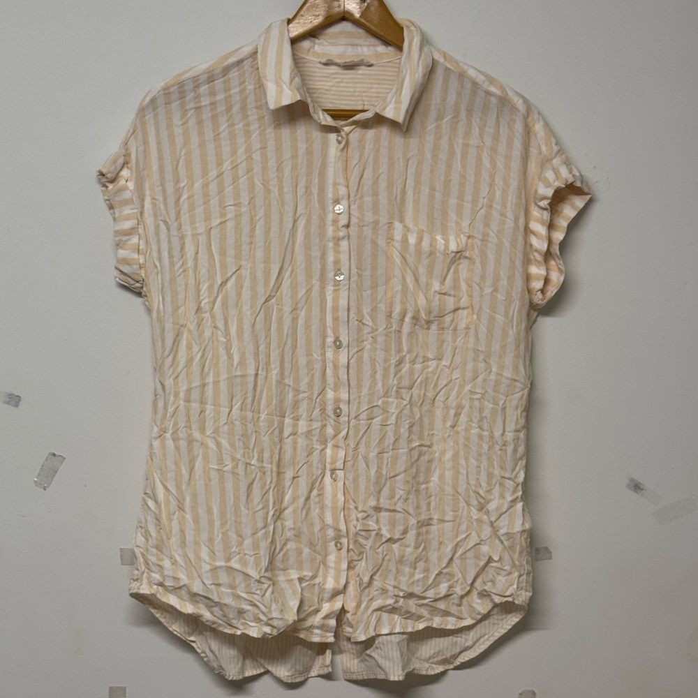 Jane and Delancey Striped Yellow Short Sleeve Button Up Tee M